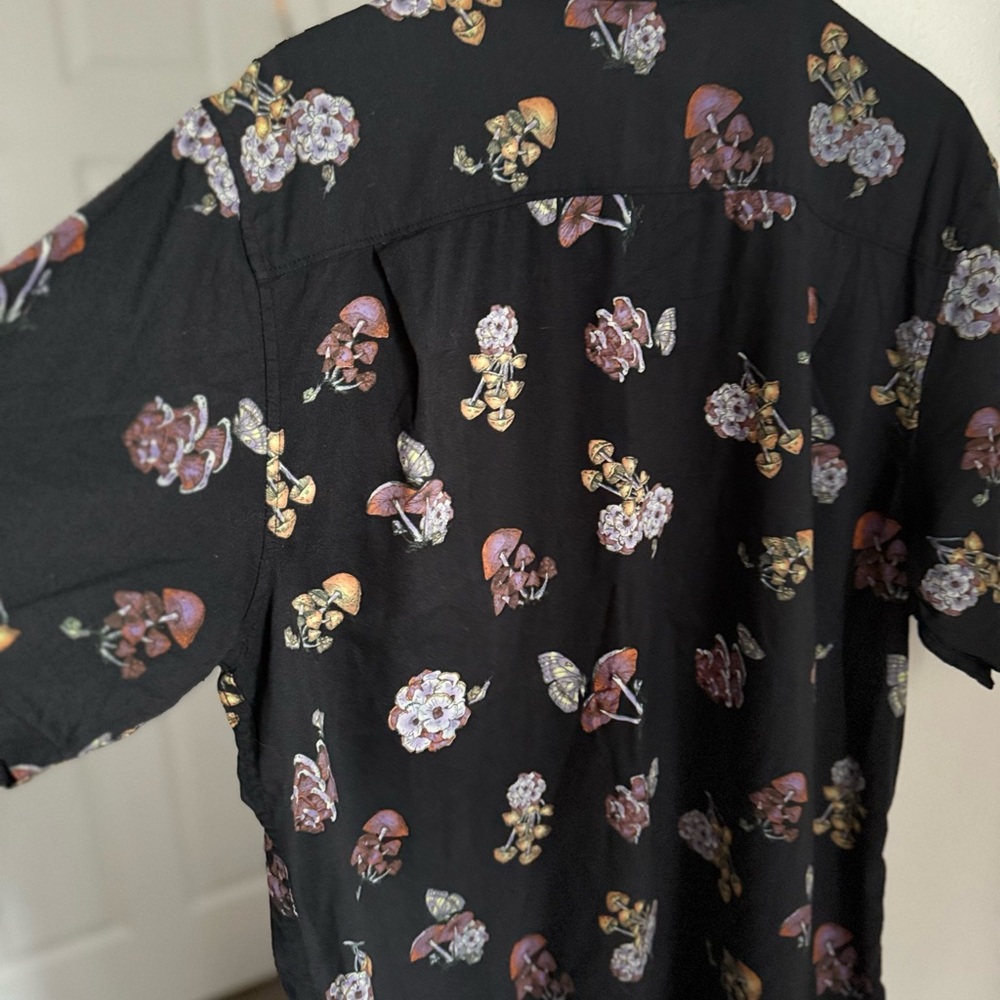 Vans Black Floral Men's Button Down Shirt Size L - Picture 9 of 9